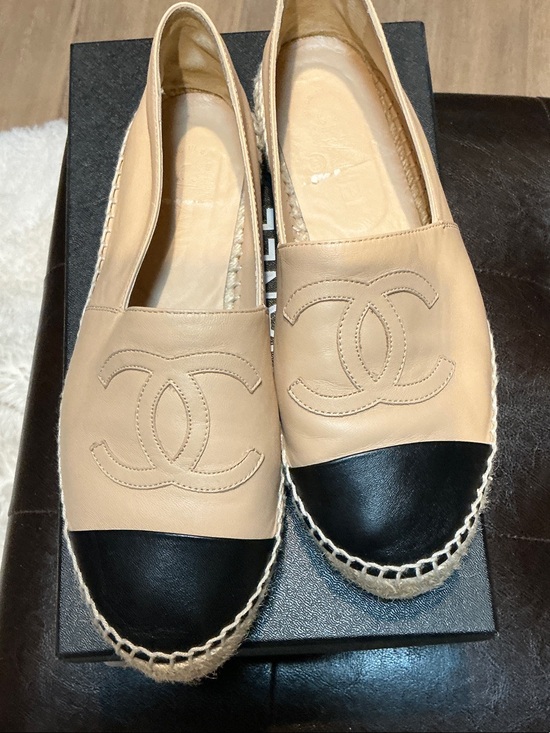 CHANEL Shoes - CHANEL Beige and Black Lambskin Leather Espadrilles